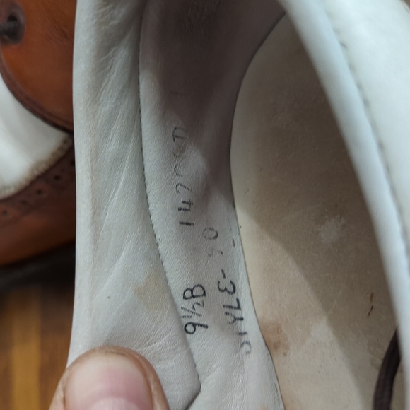 Foot Joy classics men's vintage golf shoes wing tip size 9.5 B - Picture 6 of 6